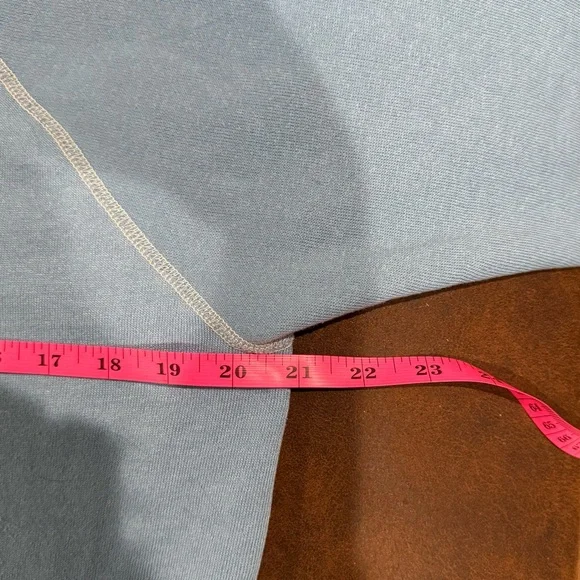 Vintage 1980’s Blue Disney Mickey Mouse Sweatshirt - Picture 14 of 15